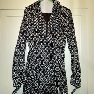 Black and White overcoat jacket, tie waist.